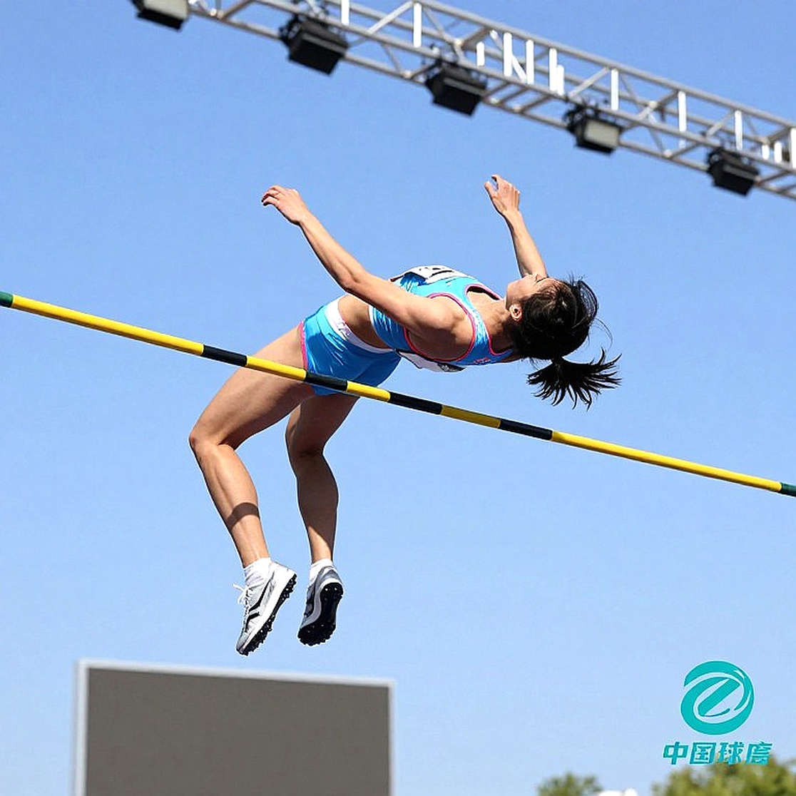 Alison dos Santos lập công, Sedjati tạo bất ngờ ở Giải vô địch Điền kinh Ultimate Championship Budapest 2026