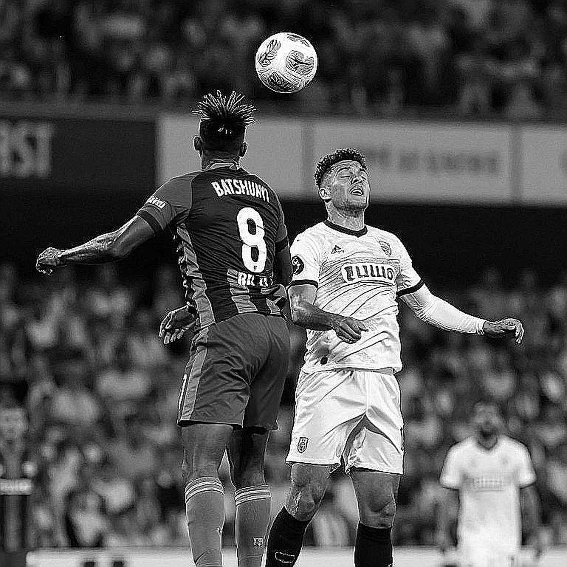 Raphinha ghi hat-trick khi được Flick bố trí đá số 9: Quyết định chiến thuật có chủ đích và những câu hỏi còn bỏ ngỏ