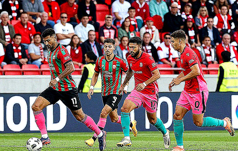 Kỳ chuyển nhượng V.League 1: dán nhãn thì nhiều, ghi chép thì trống